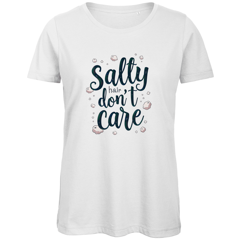 Damen T Shirt mit SALTY HAIR DON’T CARE Print. Stoff-Farbe: White. Fernweh zum Anziehen? travelPrint4U.de