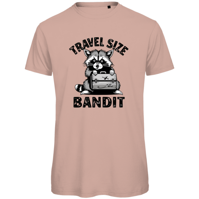 T Shirt für Herren mit Waschbär, TRAVEL SIZE BANDIT Print. Stoff-Farbe: Millennial Pink. Fernweh mal Lustig? travelPrint4U.de