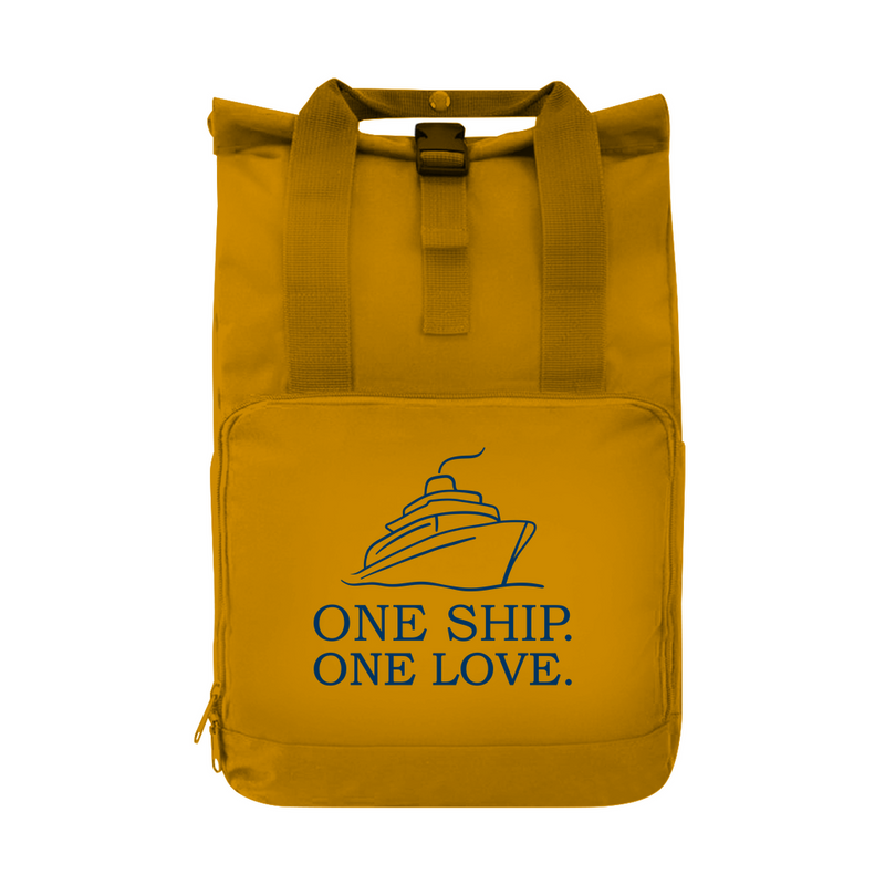 tagesrucksack_mustard_one-ship-one-love-print