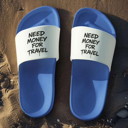 Unisex Badelatschen blau-weiss mit Need Money for Travel Design, Sommer Slipper für Strand und Urlaub.