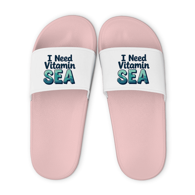 Rosefarbene Unisex Badelatschen mit weißem Riemen und I Need Vitamin Sea Design, Sommer Slipper für Strand und Pool.
