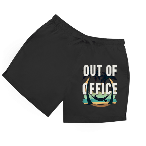 Schwarze Herren Badeshorts mit Aufdruck "Out of Office". Grafik eines Mannes liegend in Hängematte an zwei Palmen.