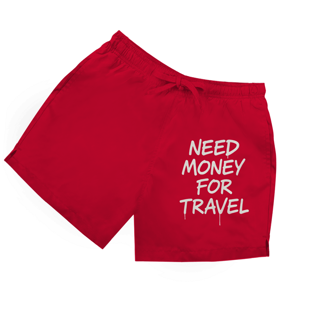 Rote Herren Badeshorts mit Aufdruck „Need Money For Travel“ in Graffittischrift in weiß.