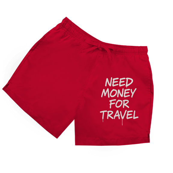 Rote Herren Badeshorts mit Aufdruck „Need Money For Travel“ in Graffittischrift in weiß.