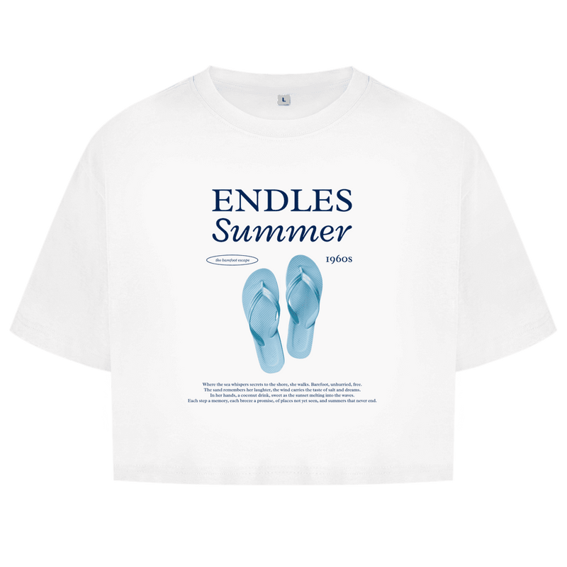 Ein paar hellblaue Flipflops als zentrales Motiv. Grosse blaue Überschrift mit Designnamen. Endles Summer Text darunter.