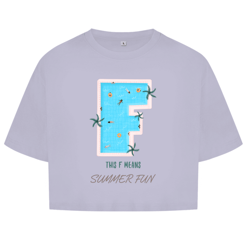 Grossbuchstabe F als Pool mit Schwimmringen und Menschen. Umrahmt von gruenenPalmensternen. This F Means Summer Fun.