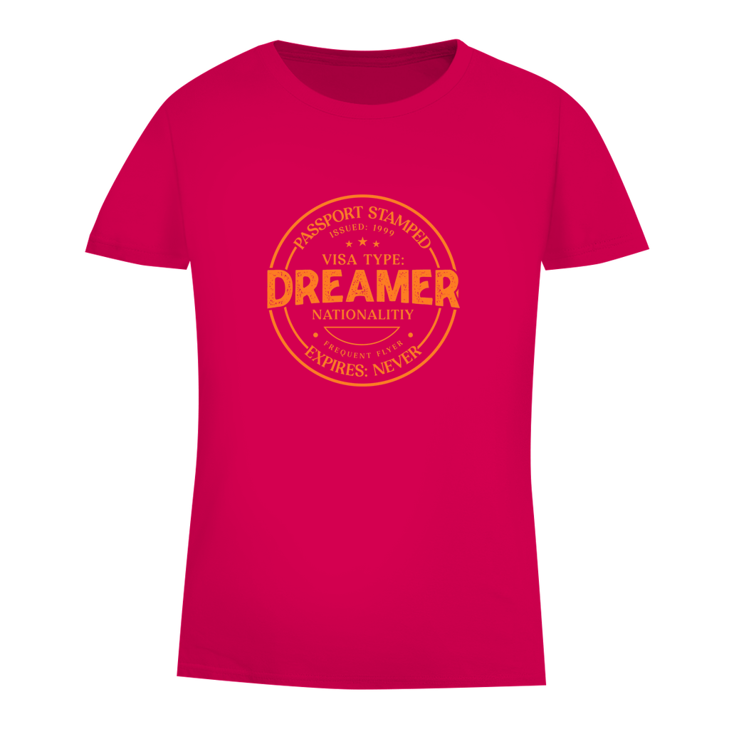 Damen T Shirt mit DREAMER (Pass Stempel) Print in orange. Stoff-Farbe: Fuchsia. Fernweh zum Anziehen? travelPrint4U.de