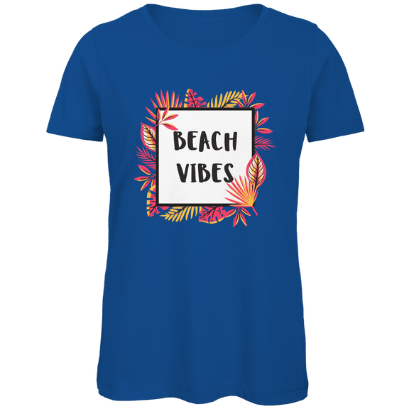 Outlindes Quadrat mit schwarzem Rahmen. Blumenranken in pink und orange herum. Mittig der Designname in zwei Zeilen.