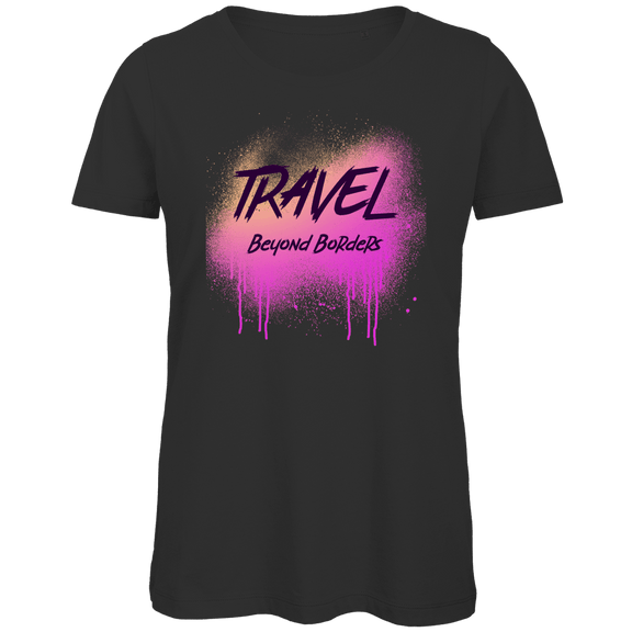 Pinkfarbenes Street-Art-Design mit Spray-Effekt und markanter Textur auf schwarzem Hintergrund.