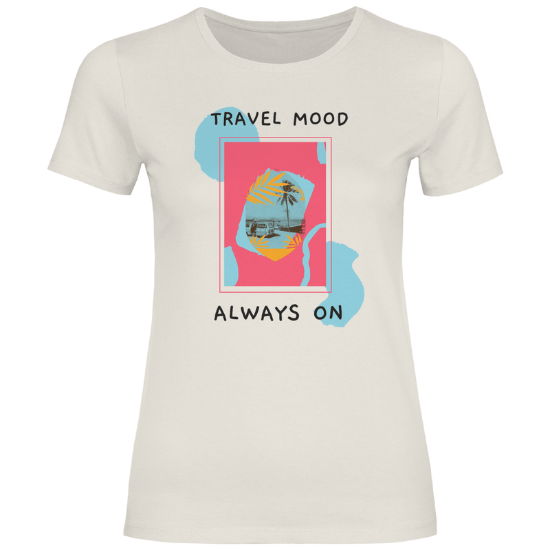 Travel Mood Always On Design mit abstrakten Formen, Palmenfoto und modernem Travel Schriftzug.