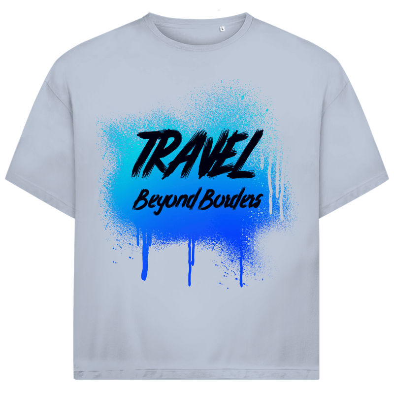 Blaues Street-Art-Design mit Spray-Effekt und markanter Textur auf hellblauem Hintergrund.