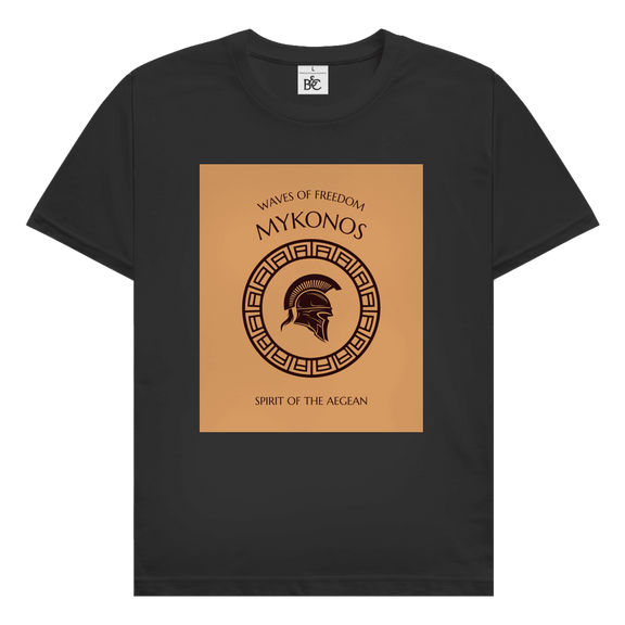 Mykonos Design mit griechischem Kriegerhelm, antikem Ornamentkreis und Schriftzug Waves of Freedom Spirit of the Aegean.