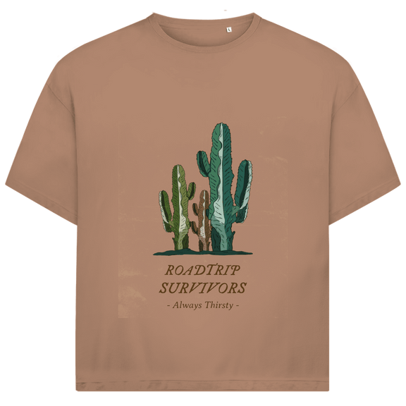 Drei verschieden farbige und -grosse Kakteen über dem Designnamen auf erdfarbenem Hintergrund.