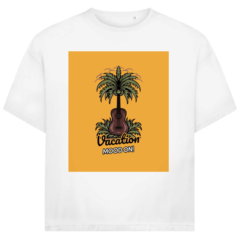 Weises TShirt mit rechteckigem gelbem Print. Design: Gitarre als Kokospalme im Gras.