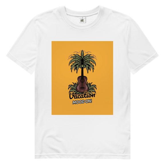 Weisses TShirt mit rechteckigem gelbem Print. Design: Gitarre als Kokospalme im Gras.