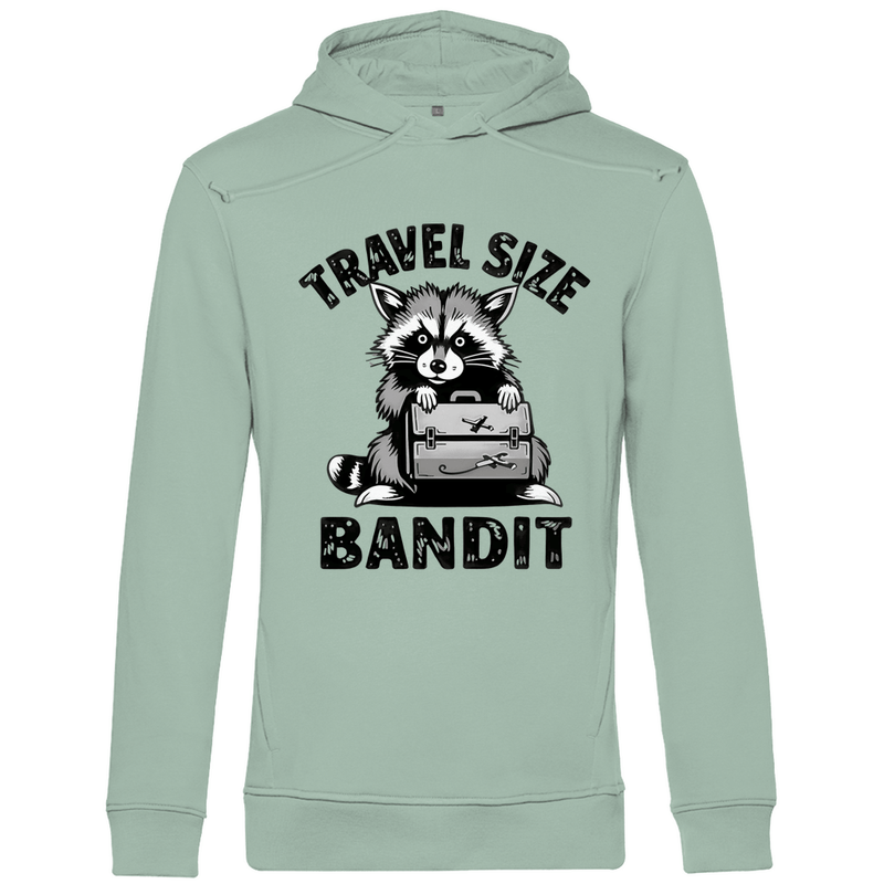 Kapuzenpullover für Herren mit Funny TRAVEL SIZE BANDIT Waschbär. Stoff-Farbe: Sage Green. Fernweh mal lustig? travelPrint4U