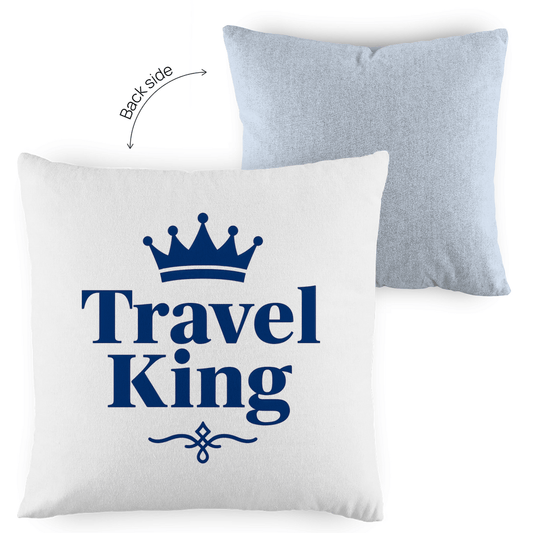 Kissenbezug 40x40 mit dem Aufdruck TRAVEL KING in blau. Stoff-Farbe: blue-white. Fernweh zum Anfassen? travelprint4U.de