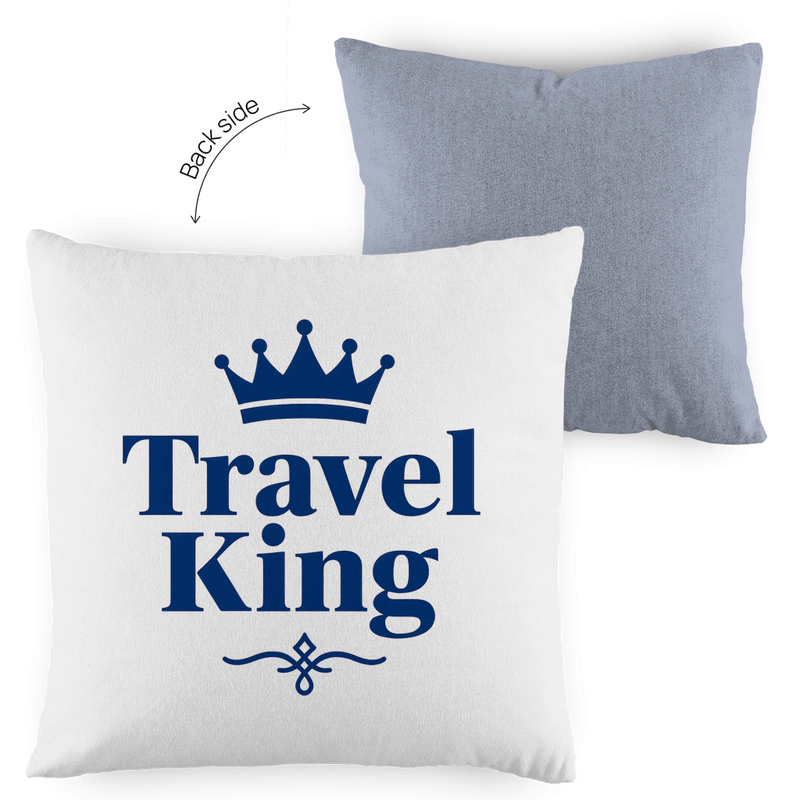 Kissenbezug 40x40 mit dem Aufdruck TRAVEL KING in blau. Stoff-Farbe: grey-white. Fernweh zum Anfassen? travelprint4U.de