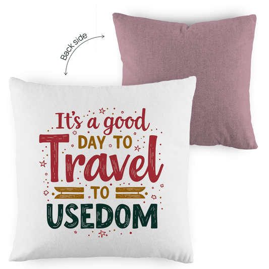 Kissenhülle 40x40 mit A GOOD DAY TO TRAVEL TO RÜGEN Print. Stoff-Farbe: red-white. Fernweh zum Anfassen? travelprint4U.de