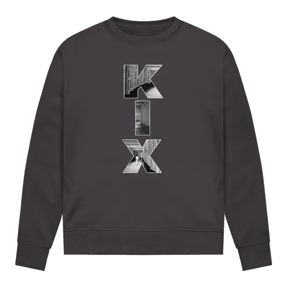 Dunkelgraues Shirt mit drei Buchstaben des Flughafencode. Overlay der Buchstaben ein Bild in schwarz/weiß von Kyoto.