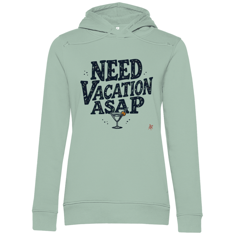 Sweatshirt mit Kapuze für Damen und Print NEED VACATION ASAP. Stoff-Farbe: Sage Green. Fernweh zum Anziehen? travelPrint4U