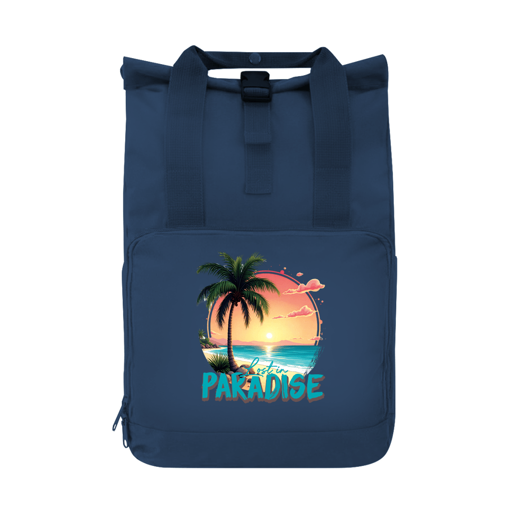 Tagesrucksack mit farbenfrohem LOST IN PARADISE Aufdruck. Grundfarbe: Navy Dusk. Fernweh zum Anfassen? travelPrint4U.de