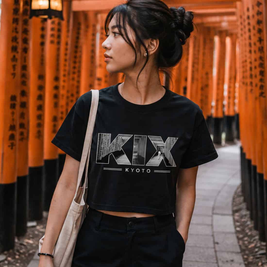 Damen Croptop – KIX Airport - horizontal