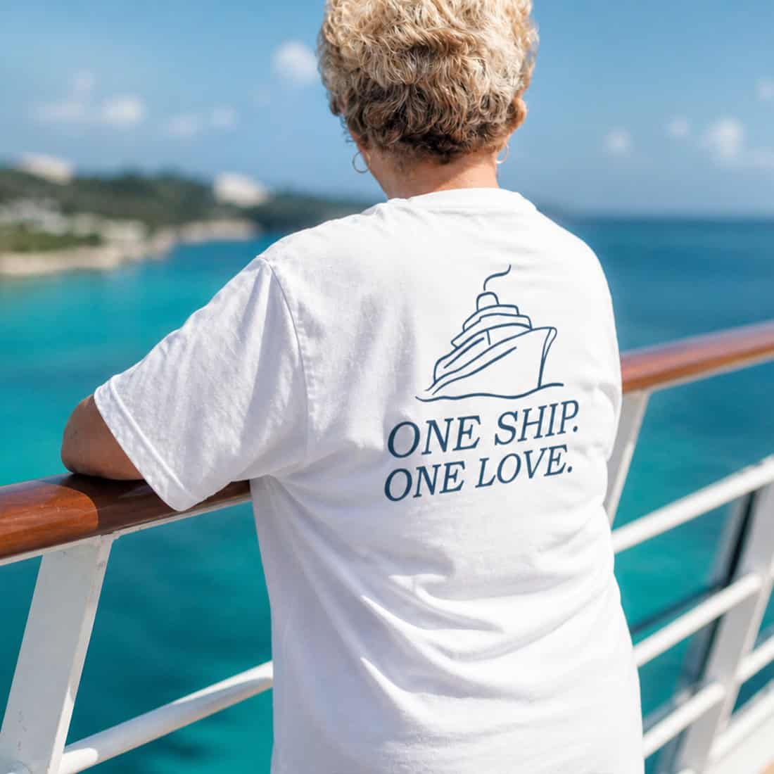 Damen T-Shirt - One Ship One Love - Premium Zweiseitig