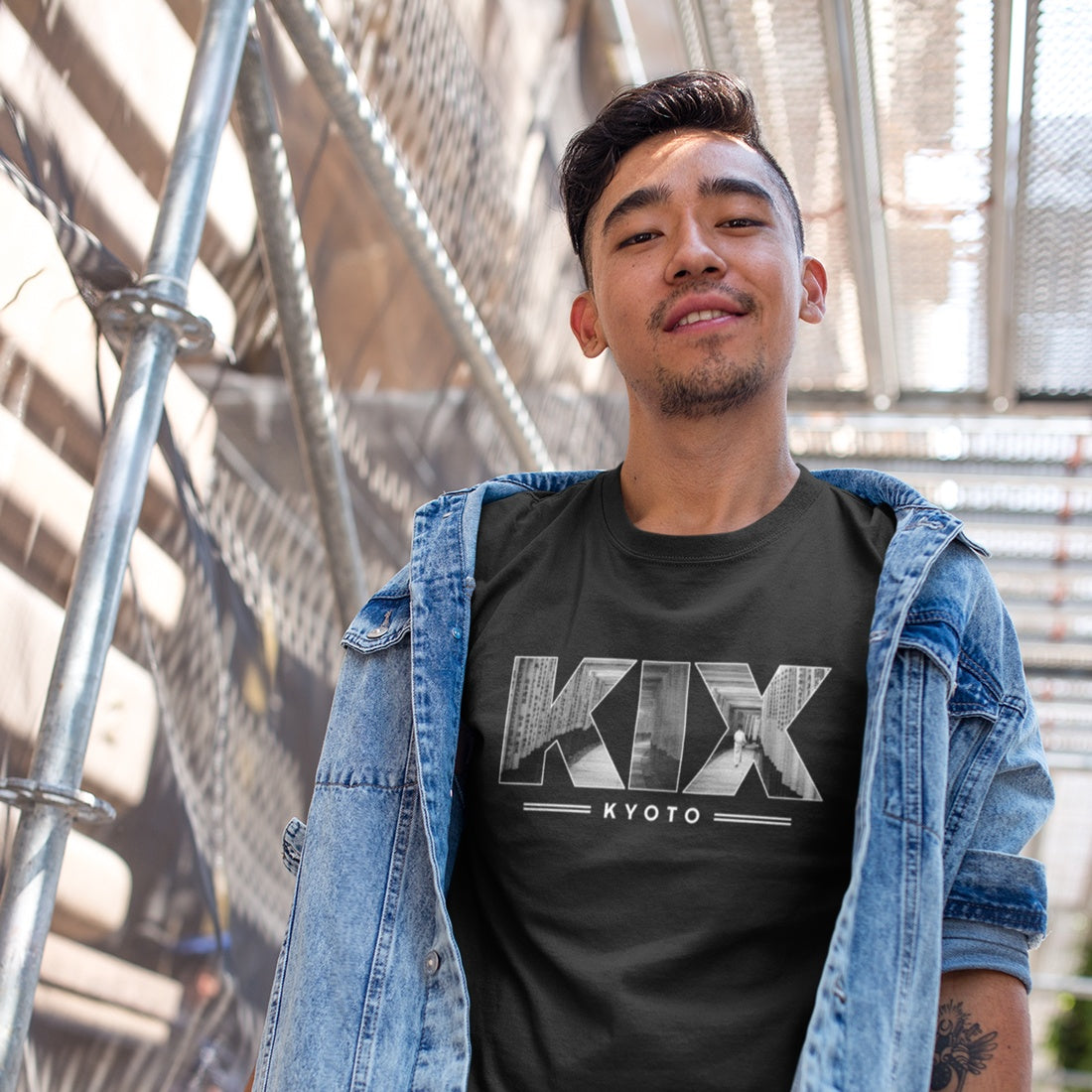 Herren T-Shirt – KIX Airport - Basic