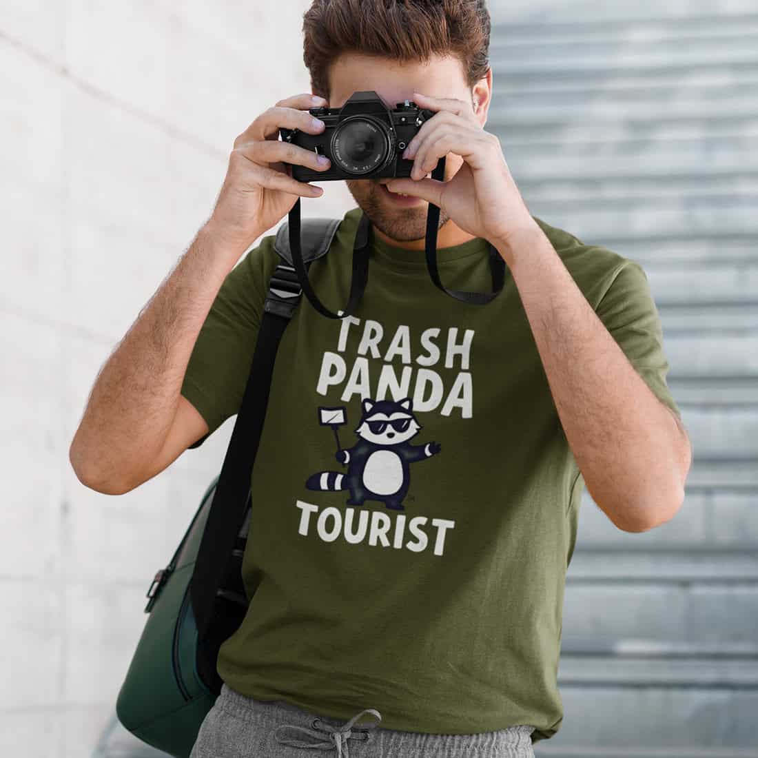 Herren T-Shirt - Panda Tourist - Premium