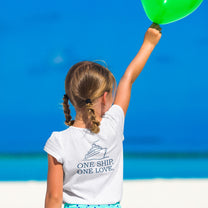 Kinder T-Shirt - One Ship One Love - Premium Zweiseitig