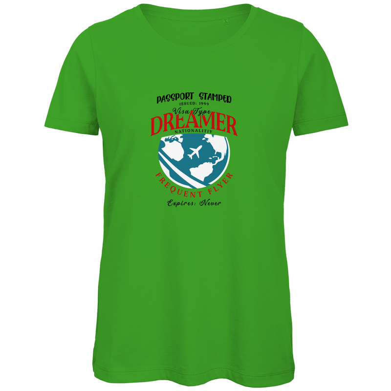 TShirt für Damen mit DREAMER NATIONALITY Aufdruck. Stoff-Farbe: Real Green. Fernweh zum Anziehen? travelPrint4U.de