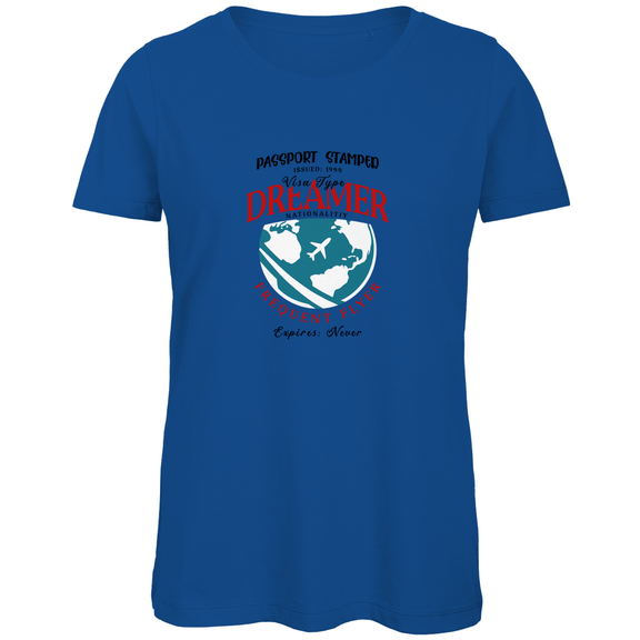 TShirt für Damen mit DREAMER NATIONALITY Aufdruck. Stoff-Farbe: Royal Blue. Fernweh zum Anziehen? travelPrint4U.de