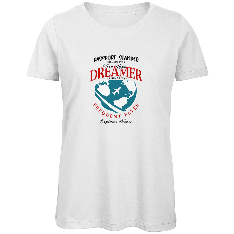 TShirt für Damen mit DREAMER NATIONALITY Aufdruck. Stoff-Farbe: White. Fernweh zum Anziehen? travelPrint4U.de