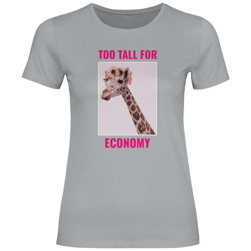 Funshirt für Damen mit Giraffe in Pacific Grey. TOO TALL FOR ECONOMY Print. Fernweh zum Anziehen mit travelPrint4U.de