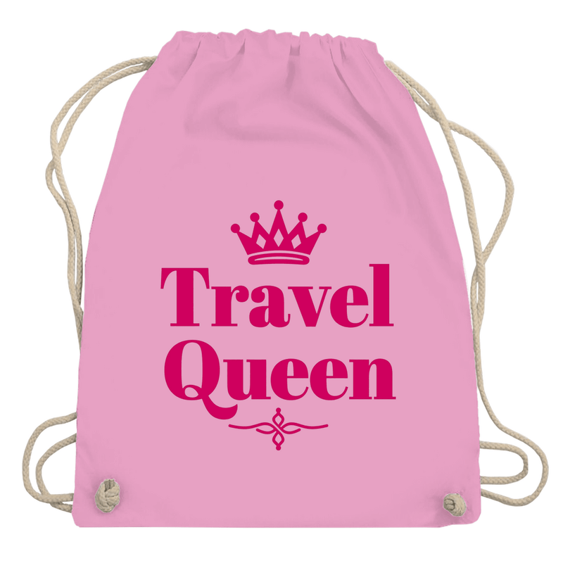 Turnbeutel mit TRAVEL QUEEN Aufdruck in pink. Stoff-Farbe: Classic Pink. Fernweh zum Anfassen? travelPrint4U.de