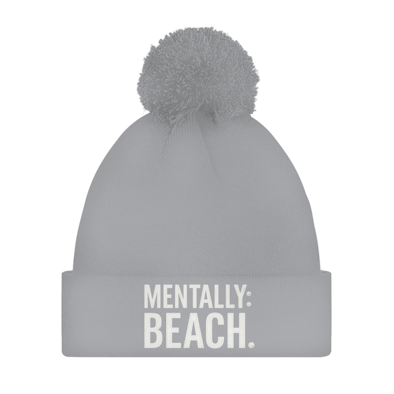 Damen Wintermütze mit Bommel in grau und mit Print MENTALLY BEACH. Fernweh zum Anziehen von travelprint4U.de
